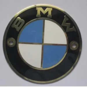 BM3B (escudo bombeado con aro oro, 60 mm diámetro)